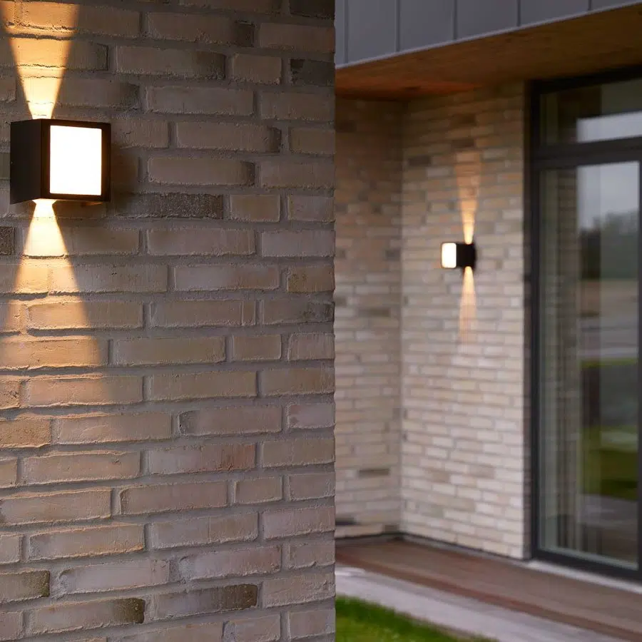 Buitenlamp Una zwart led vierkant Loom Design tuinextra buitenverlichting